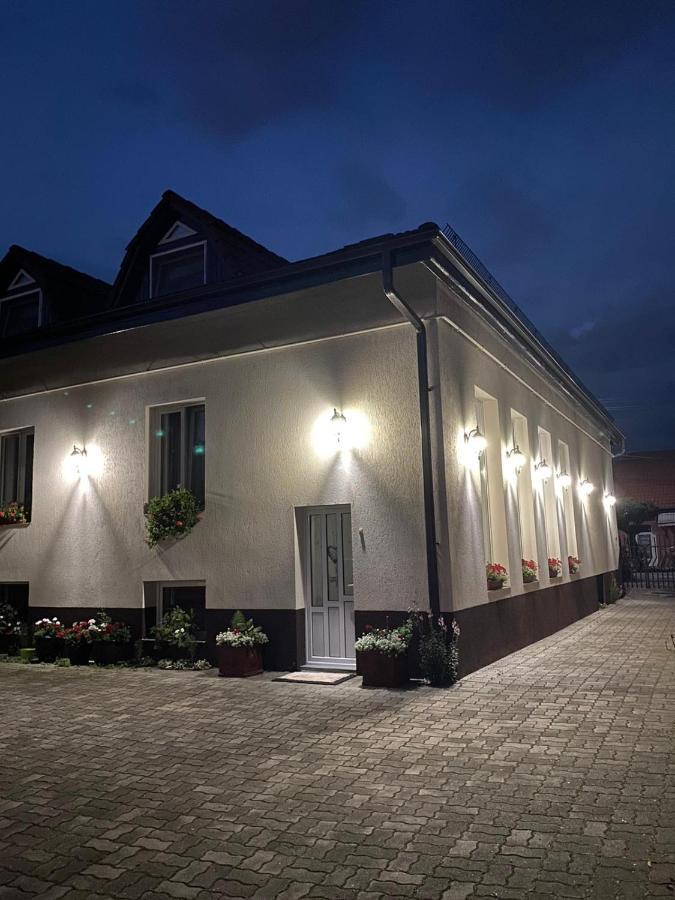 Mario Guest house